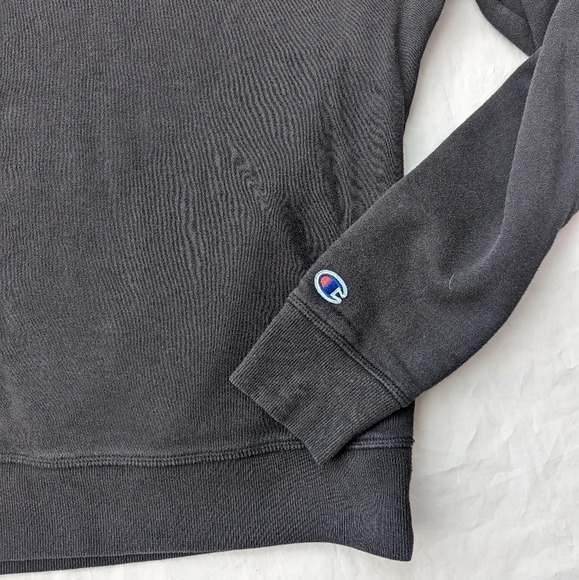 Champion Black Crew Neck  Sweater with White Logo Womans Small Sm - Picture 3 of 6